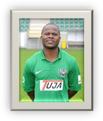 Ein Bild, das Gras, Person, drauen, grn enthlt.

Automatisch generierte Beschreibung